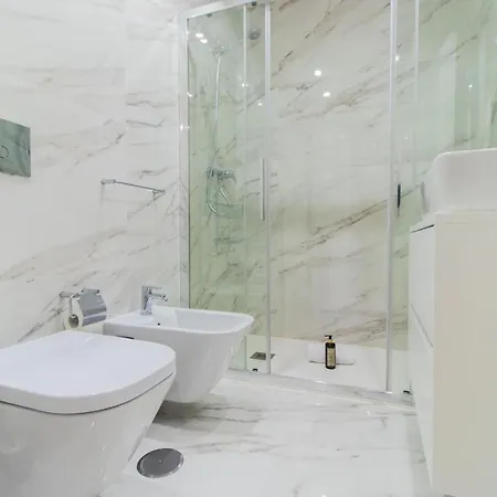 Apartment Almada 1.3 By Lovelystay Porto