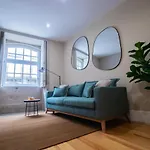 Almada 1.3 By Lovelystay Apartman Porto