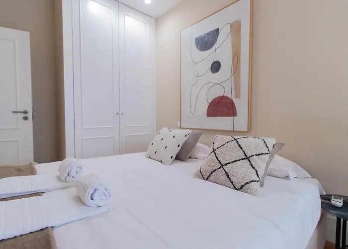 Almada 1.3 By Lovelystay